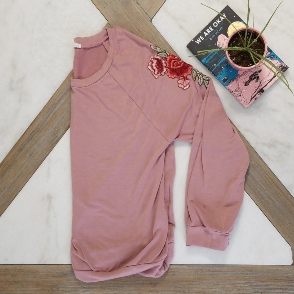 Mavi Pink Crew Neck with Rose Patches